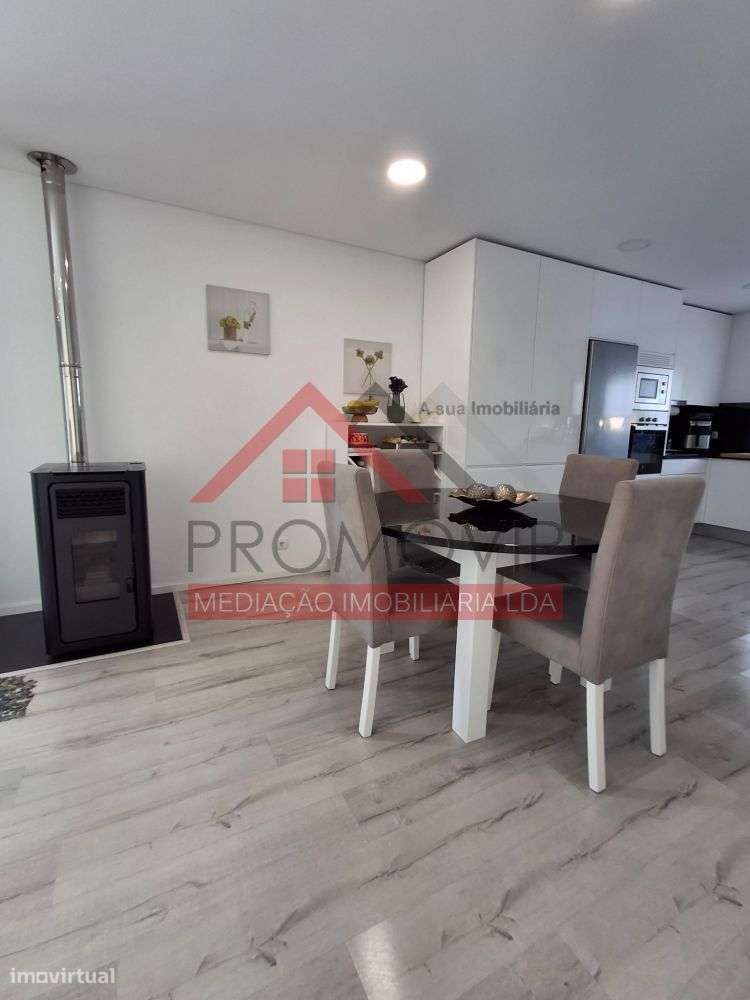 Moradia T3 SEMI NOVA Santo Tirso-5