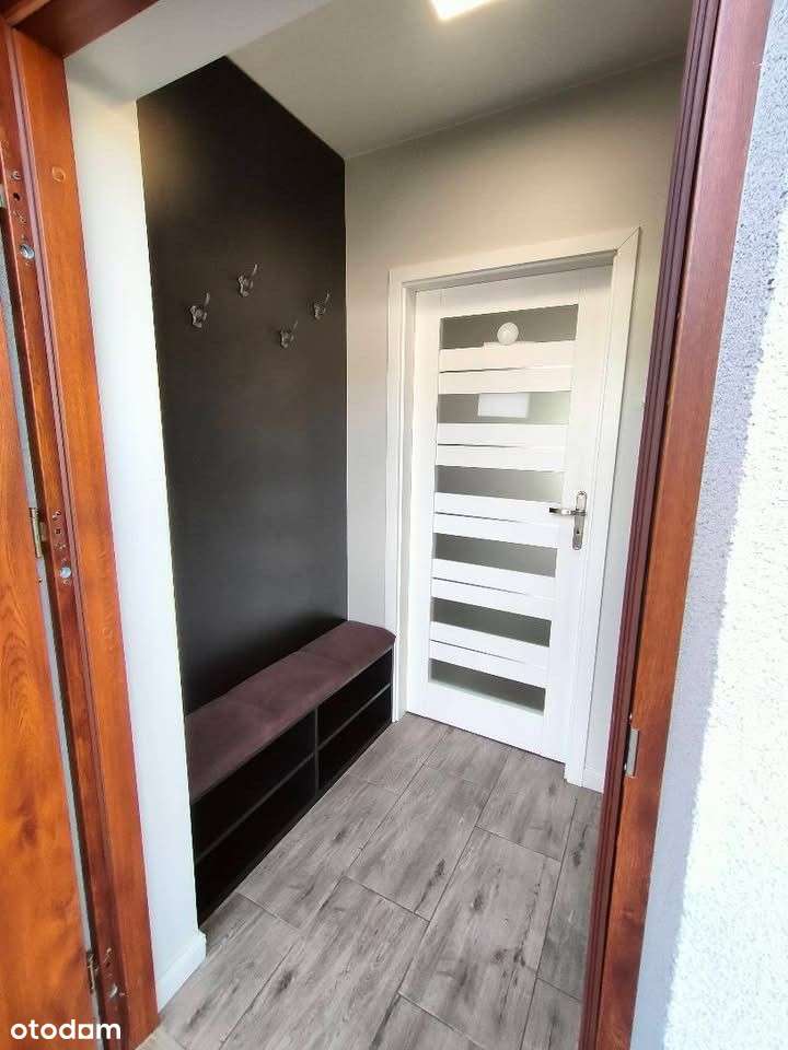 Bezczynszowy dom z garażem i fotowoltaiką-11