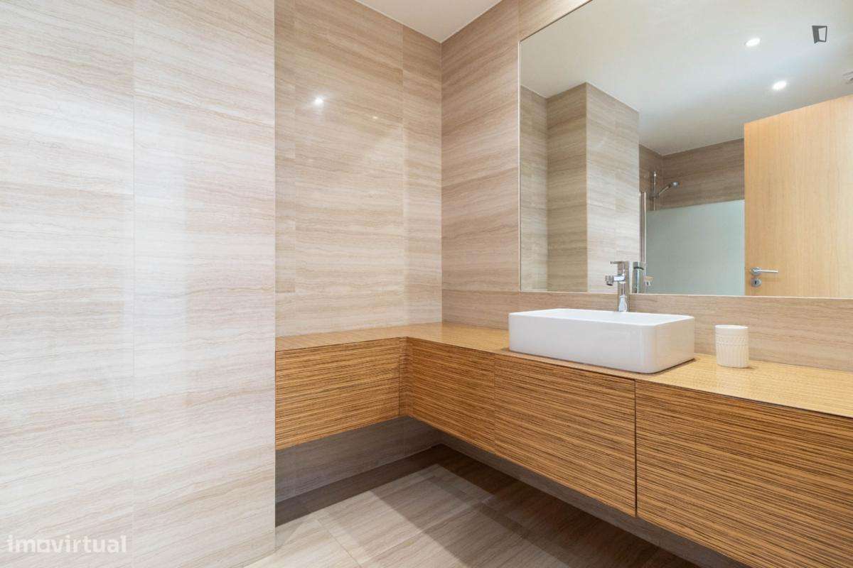 Apartamento com 4 quartos - localizado em Linda-a-Velha Lisbon - Grande imagem: 5/39