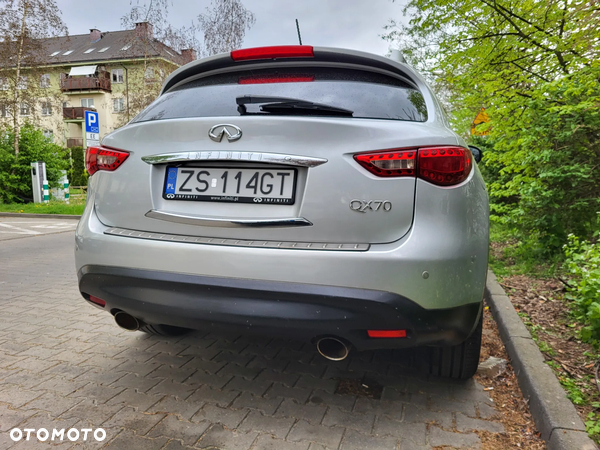 Infiniti QX70 3.7 GT - 3