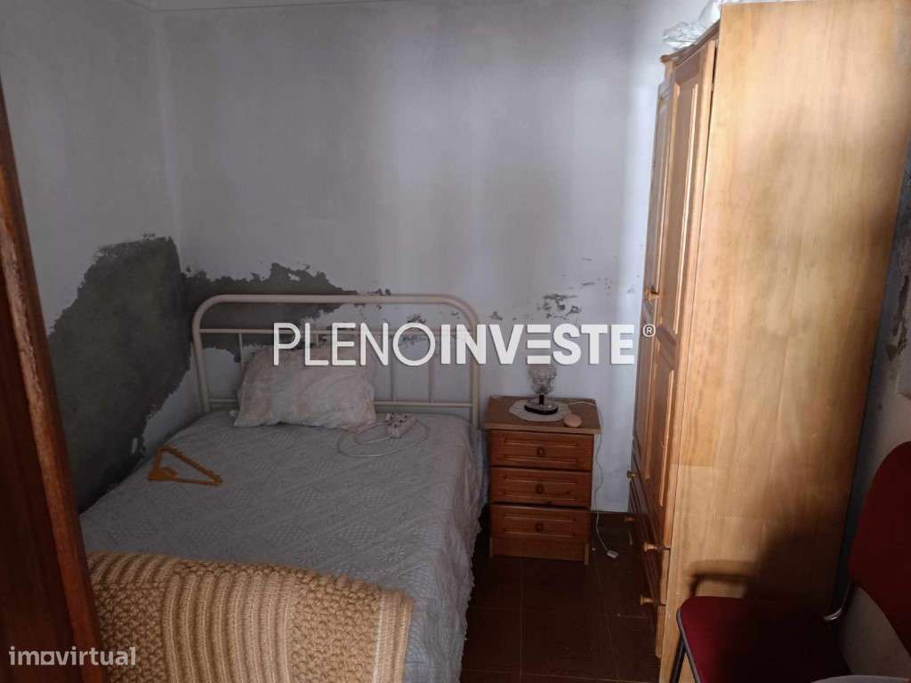 Moradia com garagem e terreno em Vale de Açor-15