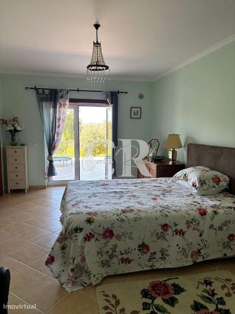 Casa isolada de 3 quartos com piscina, garagem, poço e vistas deslumbr-35