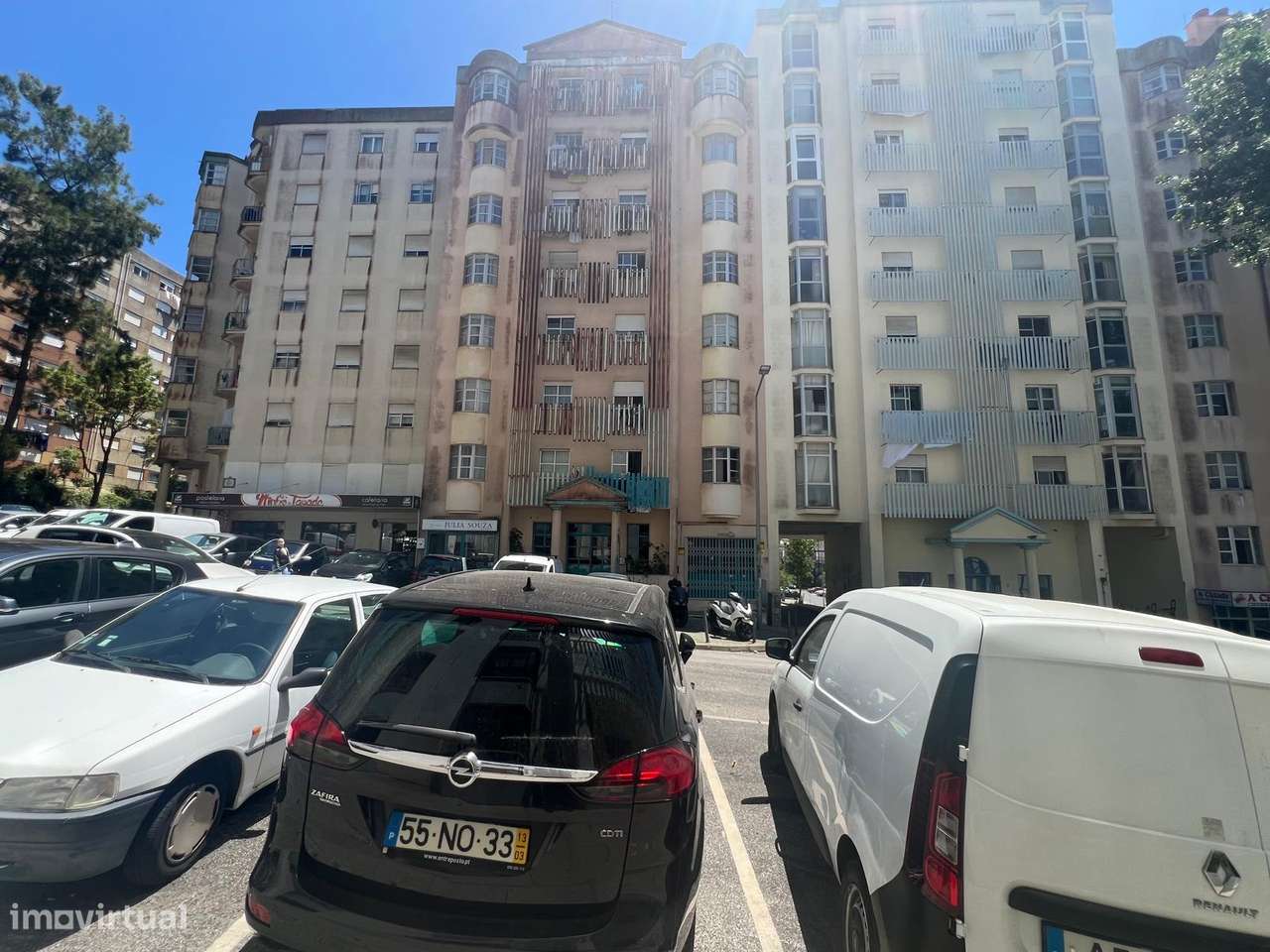 Apartamento T2 à venda na Rua Natália Correia - Tapada das Mercês - Grande imagem: 3/16