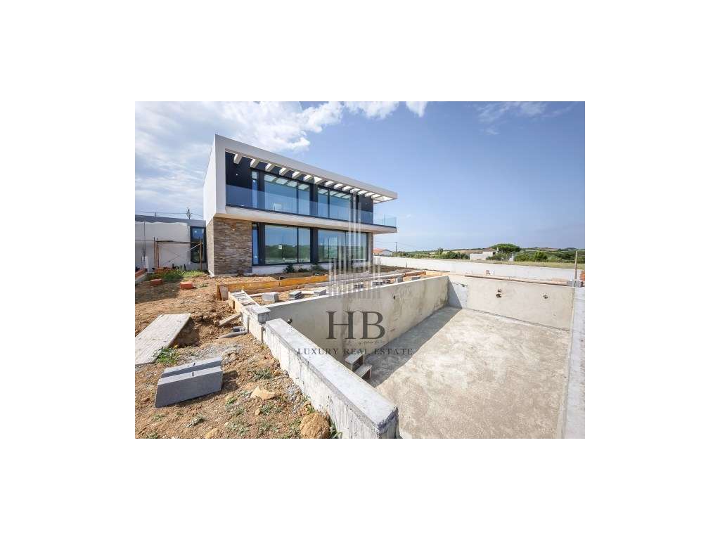 Moradia T4 de Luxo com Piscina e Jardim | Gouveia | Sintra - Grande imagem: 5/41