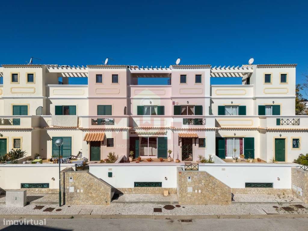 Moradia em banda V3 em Quelfes-36