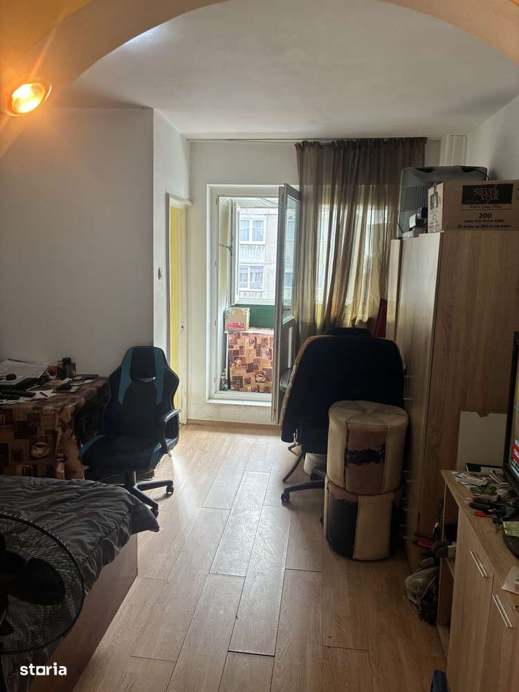 Vanzare Garsoniera zona dristor schitului-2