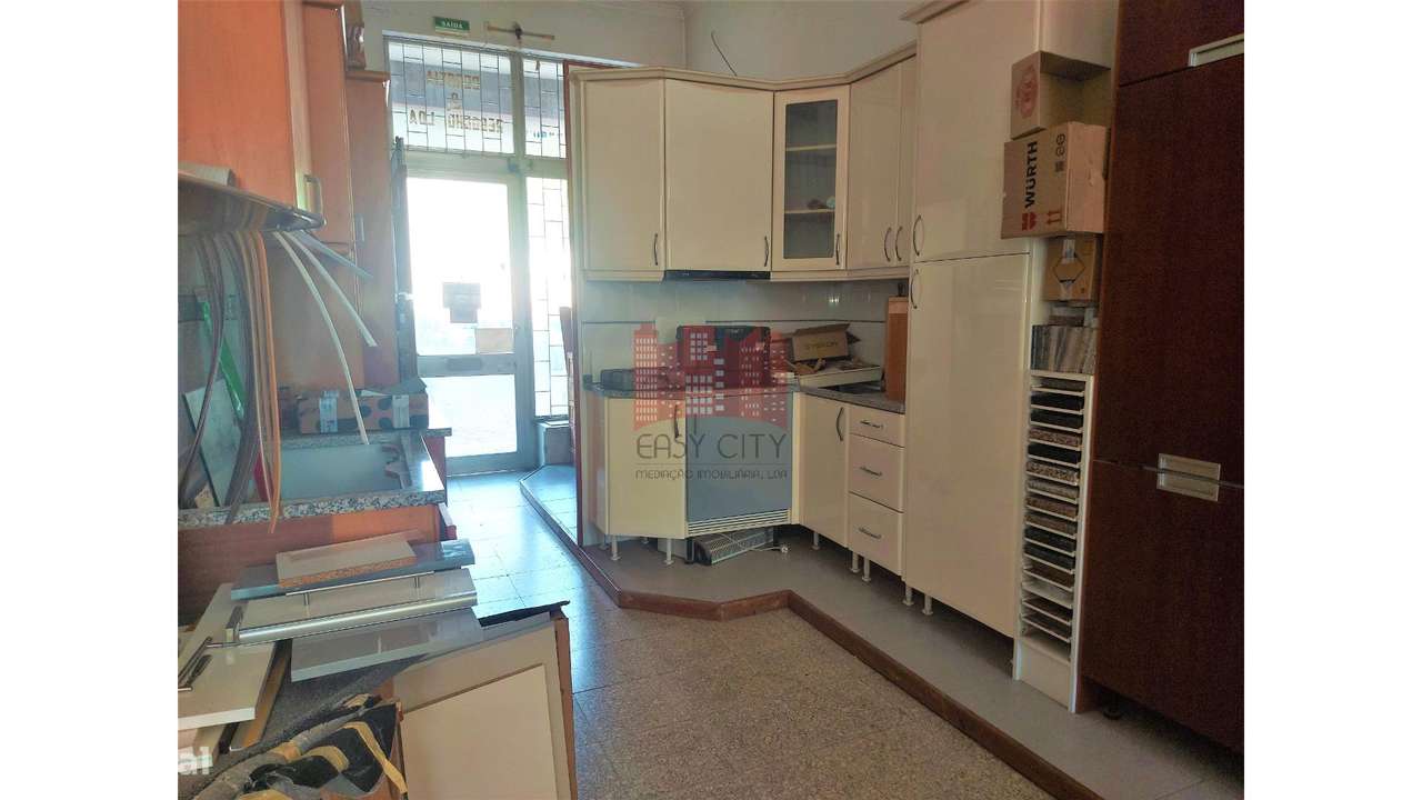 Loja | 150 M2 | Encosta do Sol | Amadora - Grande imagem: 4/18