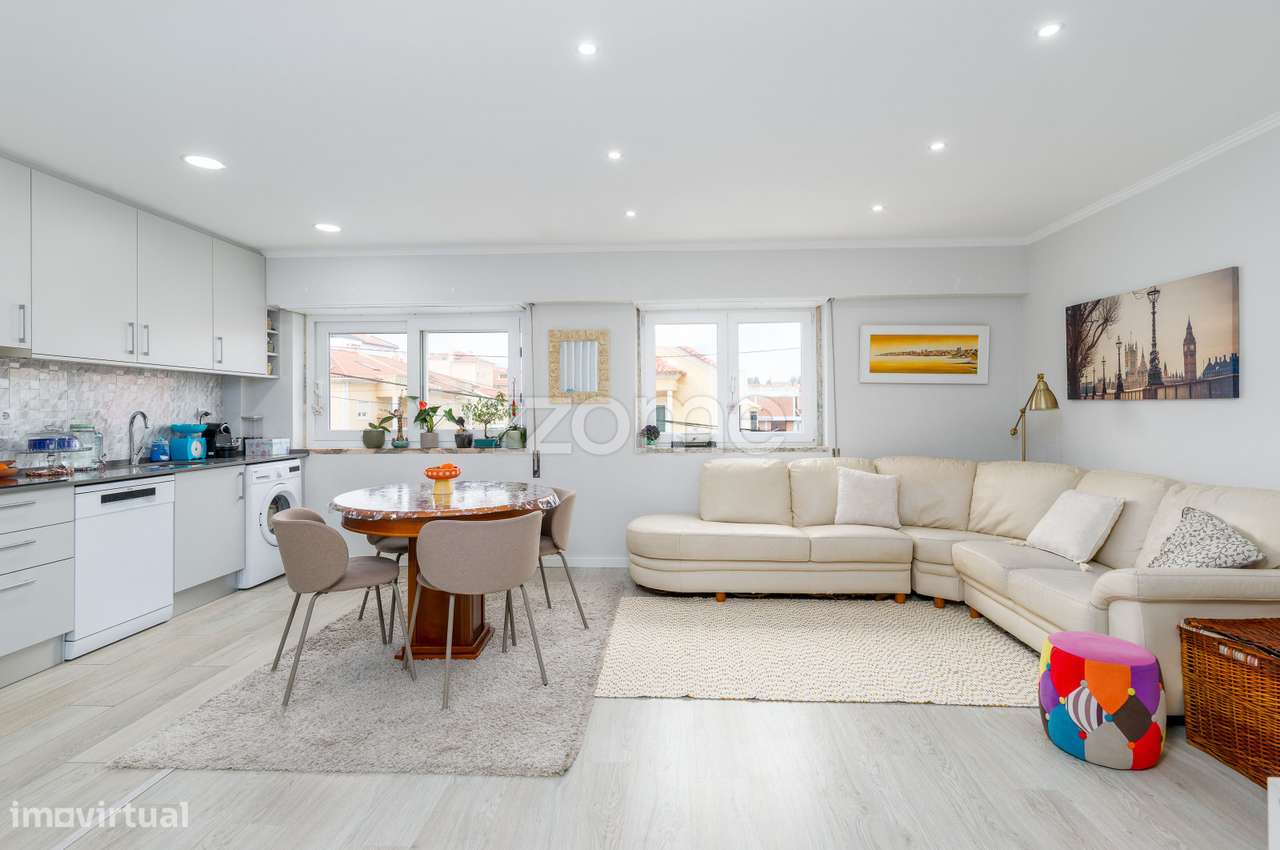 T2 São Domingos de Rana - Remodelado - Grande imagem: 2/11