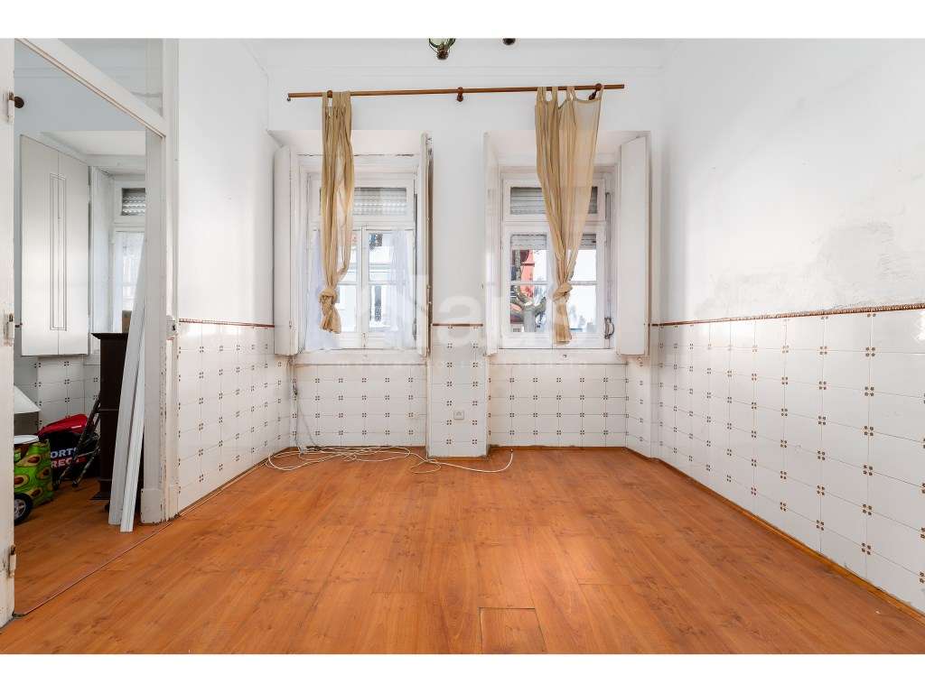 Prédio para venda na Baia do Seixal-28