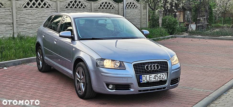 Audi A3 1.6 FSI Attraction - 12