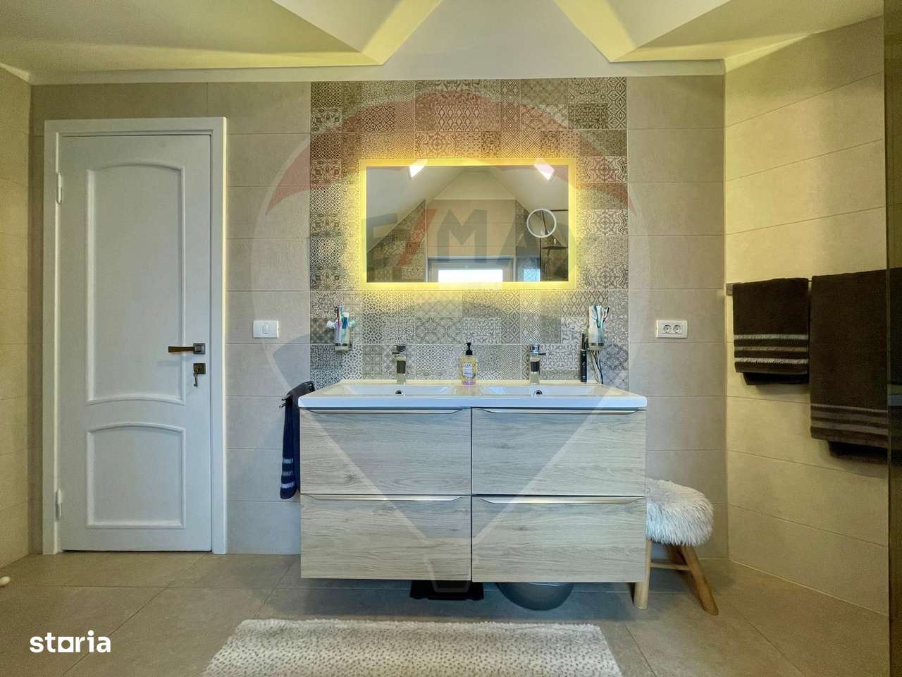 Casă / Vilă Săcele, mobilată complet! Comision cumparator 0! - Imagine principală: 5/20