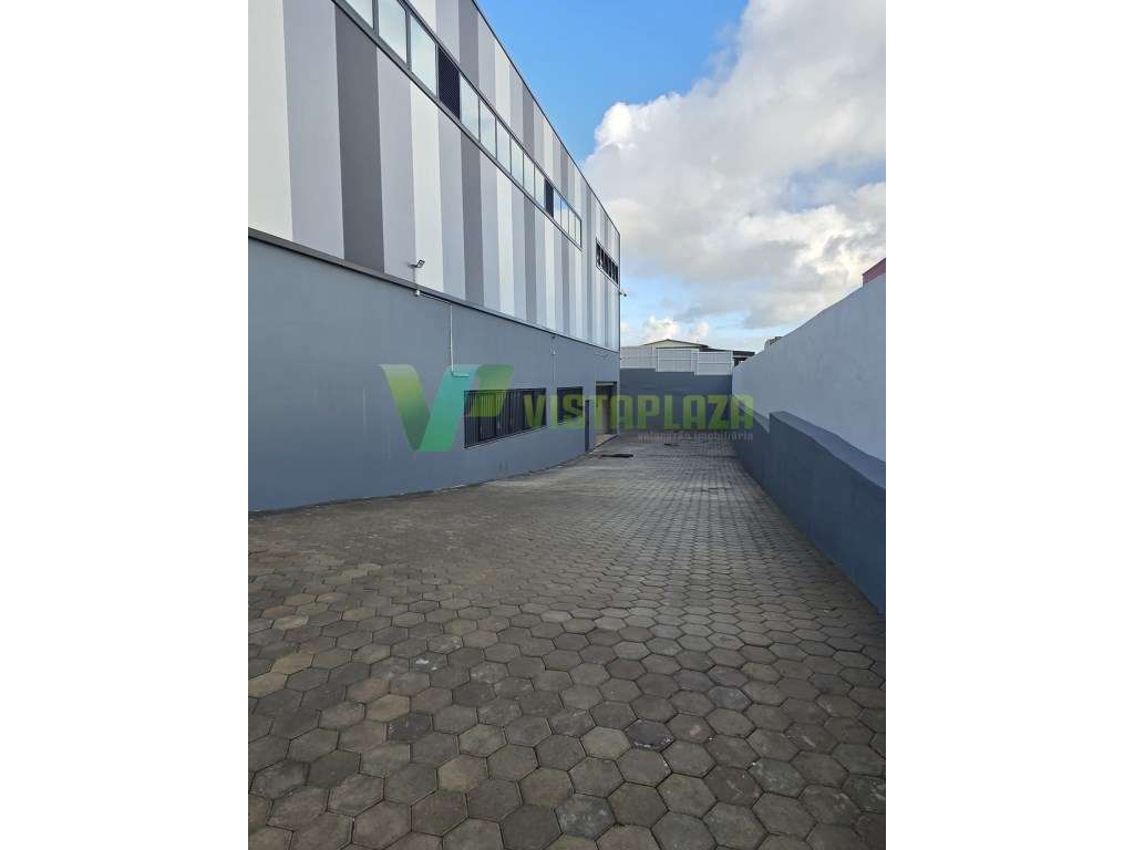 Armazém Novo para Arrendamento - Zona Industrial de Portimão - Grande imagem: 3/24