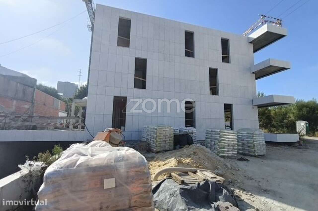 T2 Novo Em Valbom
