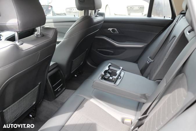 BMW Seria 3 318d Touring Aut. M Sport - 18