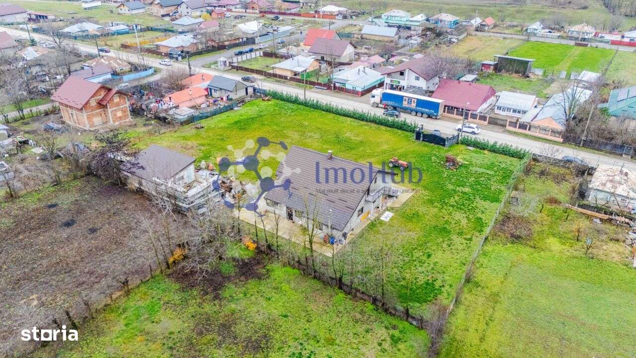 Teren intravilan de vânzare în Letcani - Bogonos, utilități,-3