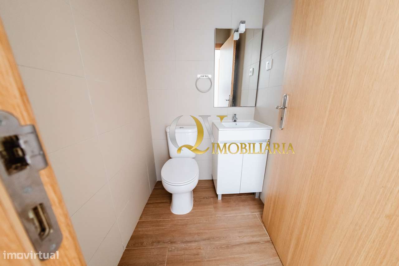 Excelente moradia para venda sita em São Martinho do Porto-36