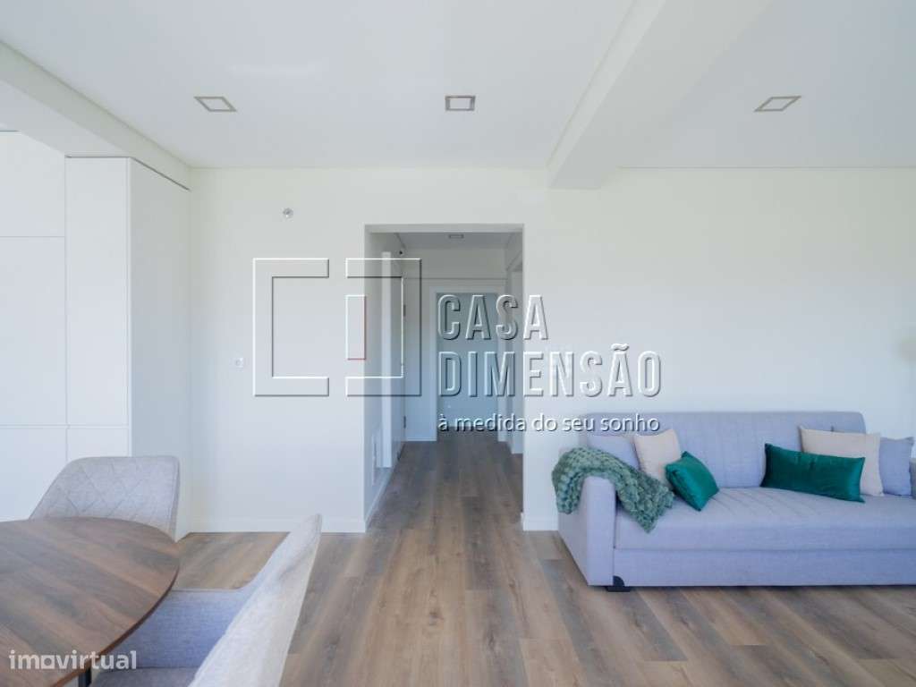 Apartamento T3 com Varanda em Benfica - Totalmente Mobilado e Pront...-15