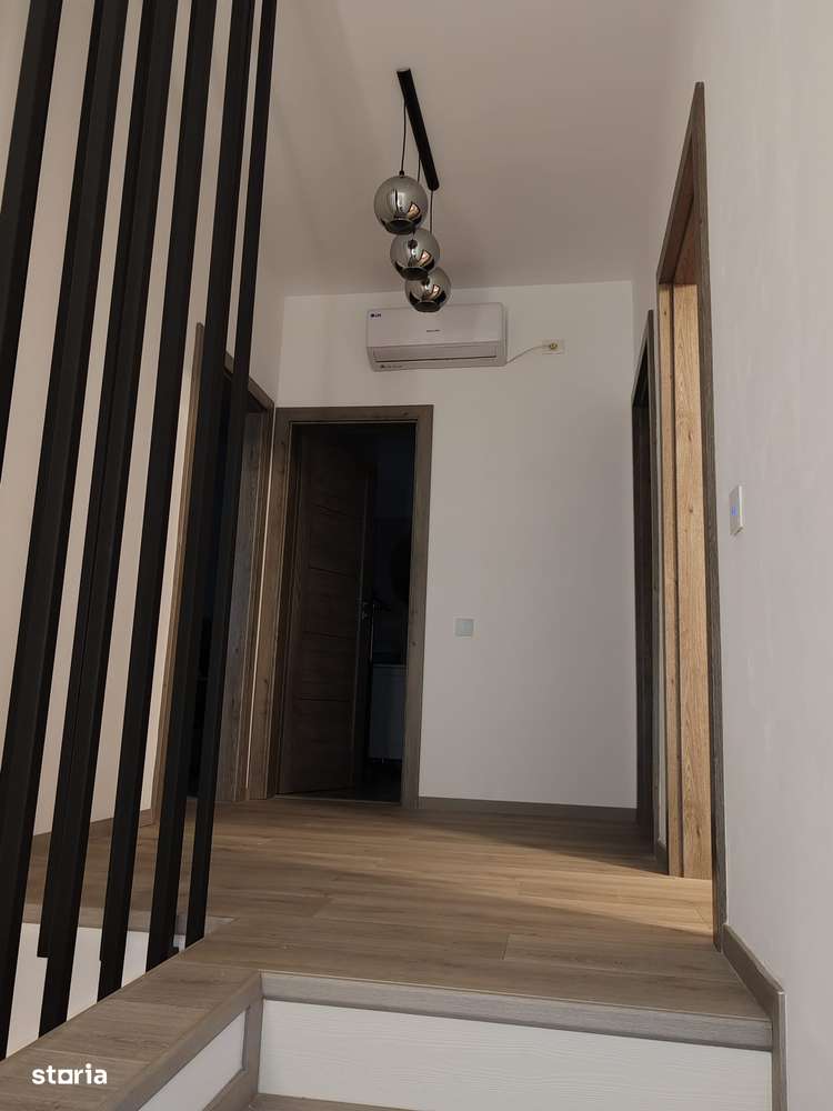 Vand casa duplex in Mamaia Nord - Imagine principală: 4/10