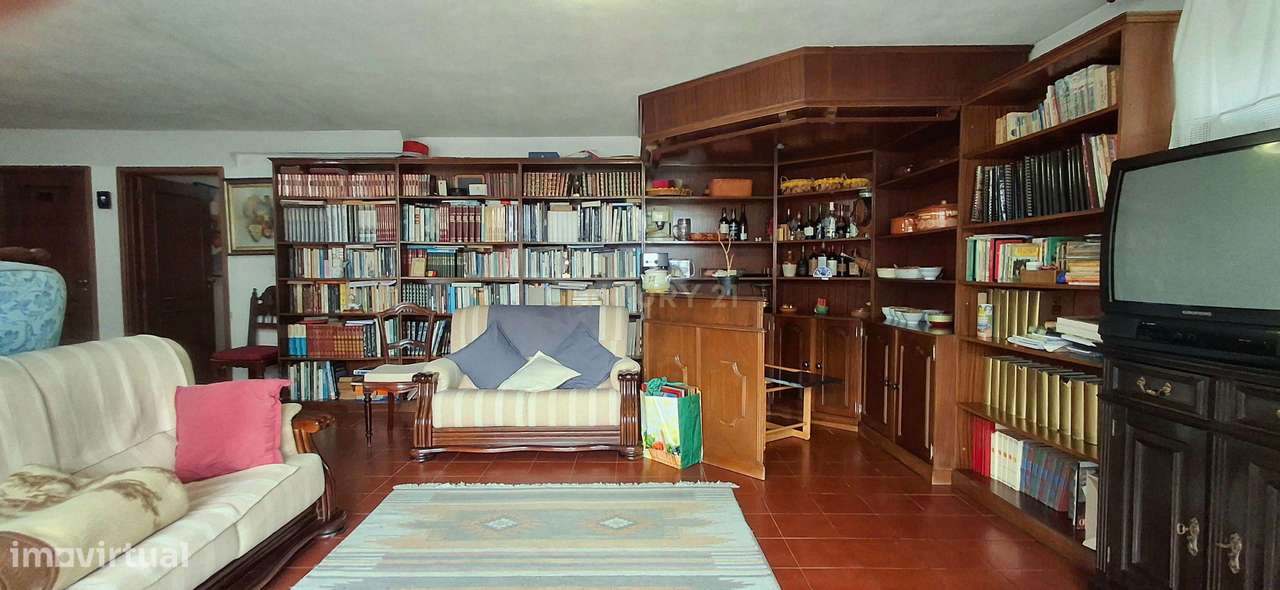 Moradia T6 (ou T4+T2) em Vila Nova de Gaia - Vilar do Paraíso-23