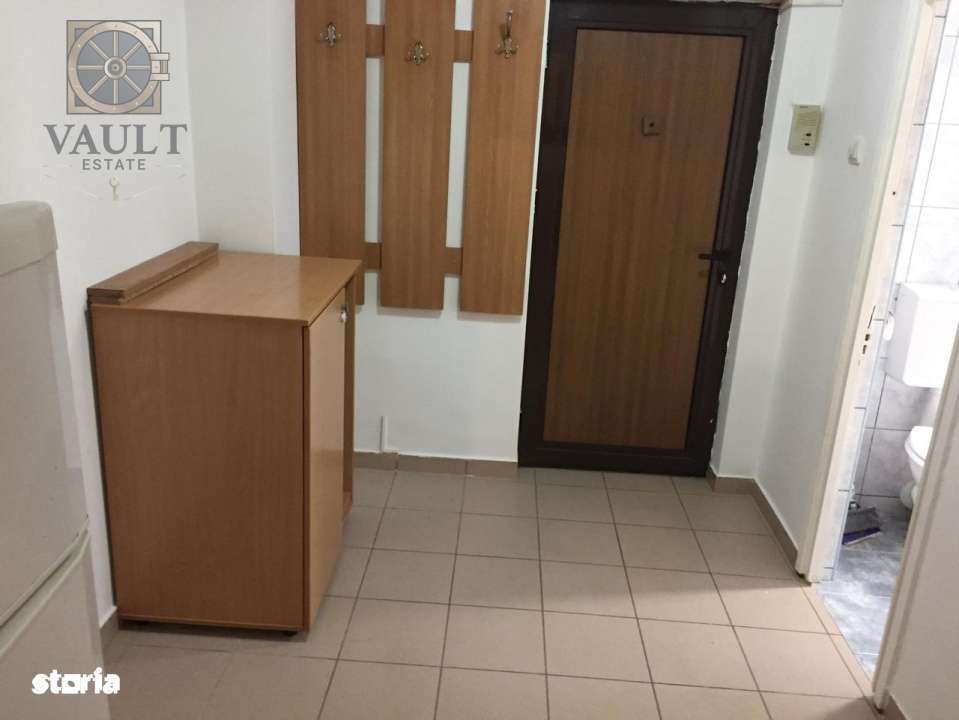 Garsoniera - 8 minute de Metrou - Costin Georgian - Imagine principală: 3/8