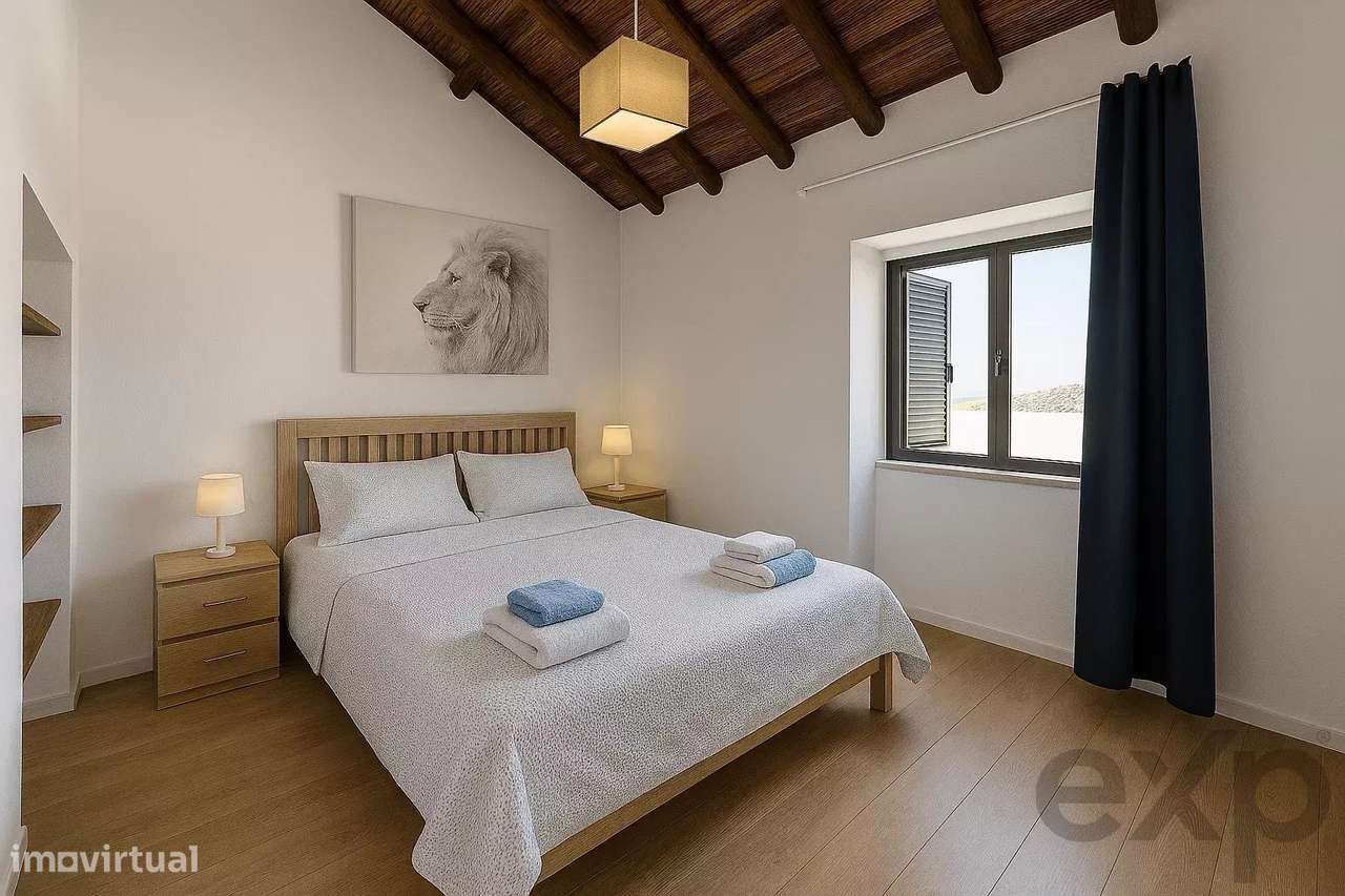 Típica Casa Algarvia com Estúdios, Piscina e Vista Serra.-7