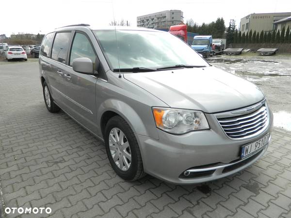 Chrysler Town & Country 3.6 Limited - 1