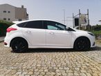 Ford Focus 2.0 EcoBoost ST c/ Pack Pele Desportiva - 7