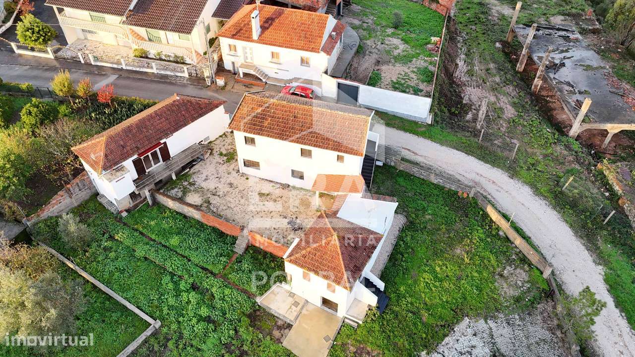 Moradia Senhorial + 3 habitações - Grande imagem: 4/37