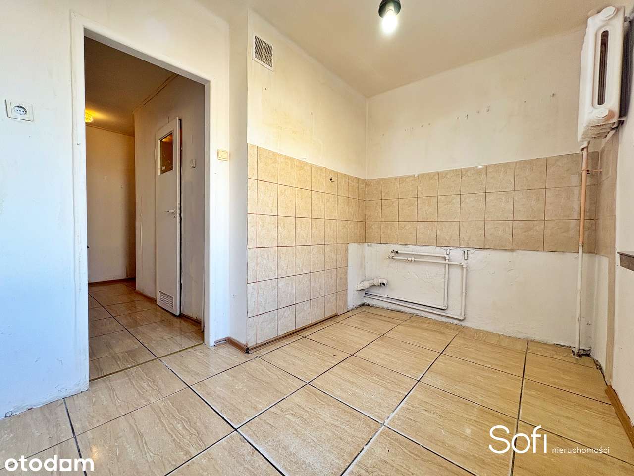 2-pokojowe - 1. PIĘTRO - Balkon - Samo Centrum - Do Remontu-2