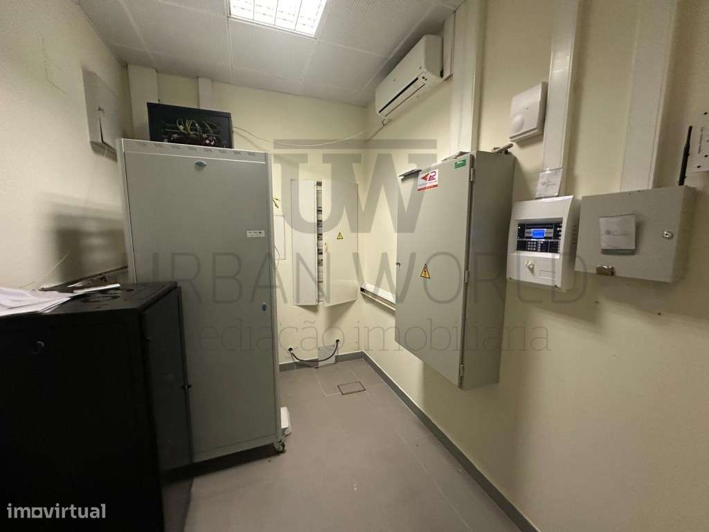 Armazém Industrial, Santarém, 4.000m2-16