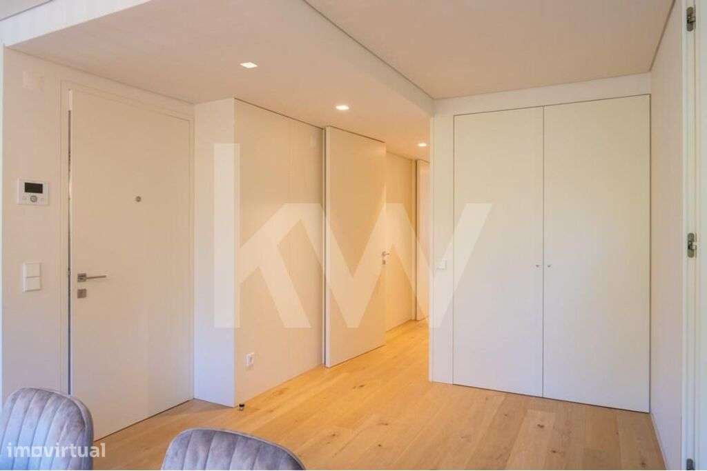 T3 como novo - Condomínio privado - piscina interior- Campo Grande 200 - Grande imagem: 4/40