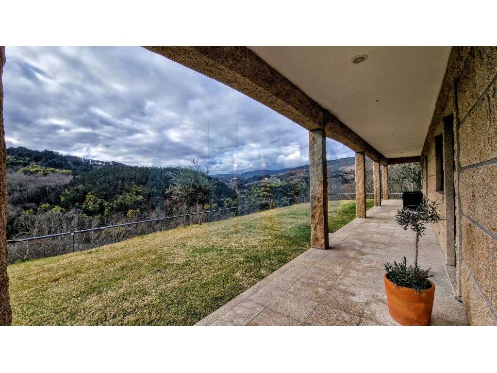 Moradia T5 sobre o Rio Tâmega - Amarante (Fridão)-7