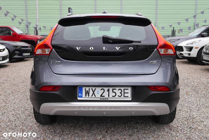 Volvo V40 Cross Country D2 Momentum - 31