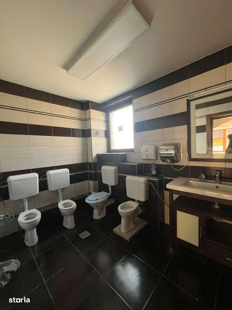 Investitie Casa De Vanzare 11 Camere Militari Metrou-Pacii Curte 600 m-5