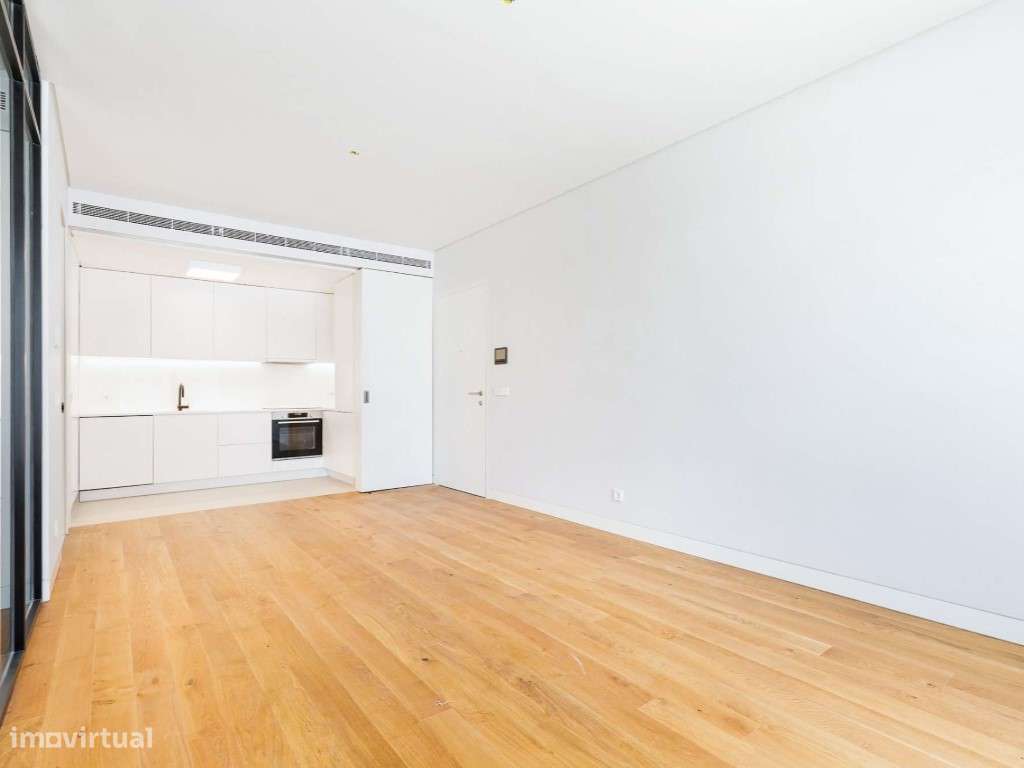 Apartamento T1 para arrendamento sem móveis em Santo António - Grande imagem: 4/25