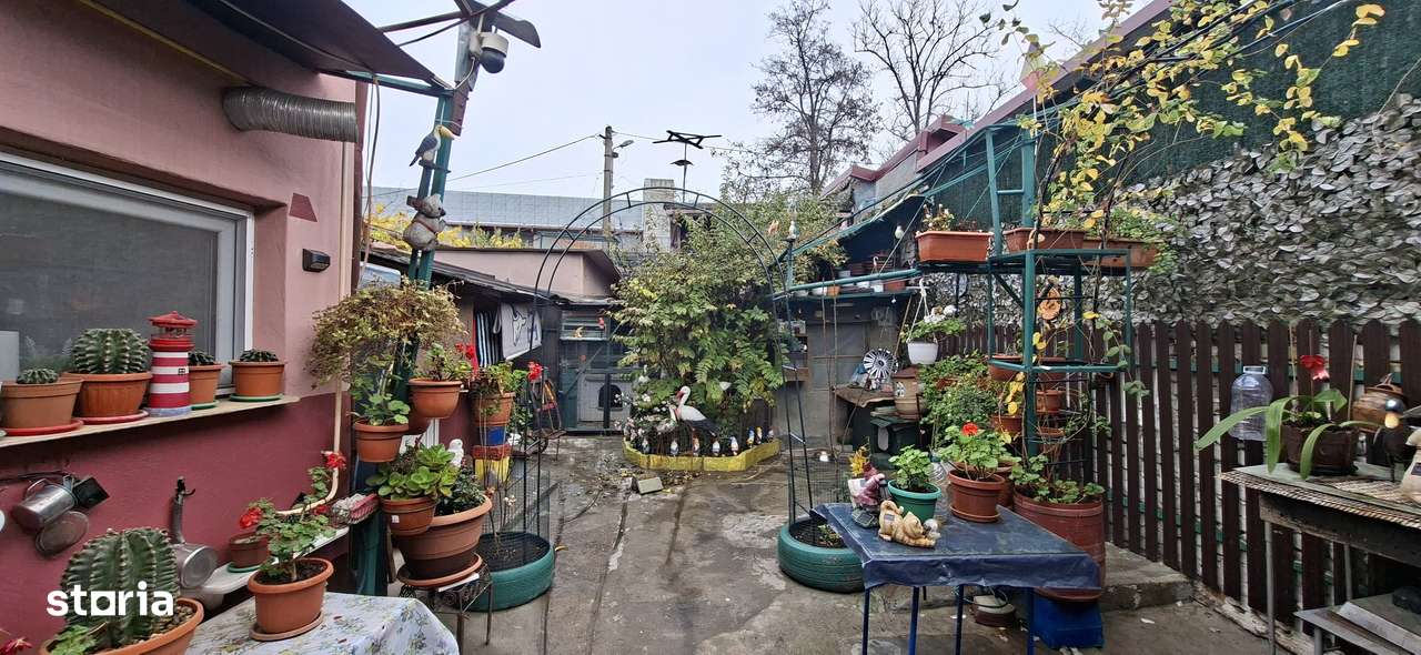 Casă versatilă – acces dublu, ideal locuință sau activitate comercială - Imagine principală: 3/10