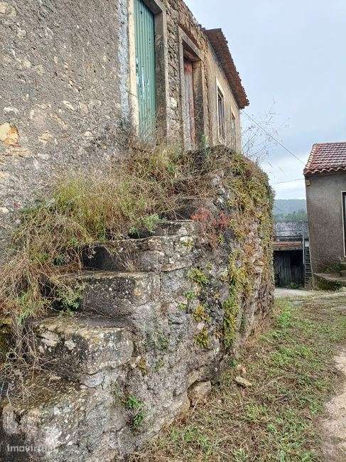 MORADIA PARA REABILITAR, ALMALAGUÊS- 15 MIN. COIMBRA - Grande imagem: 3/10