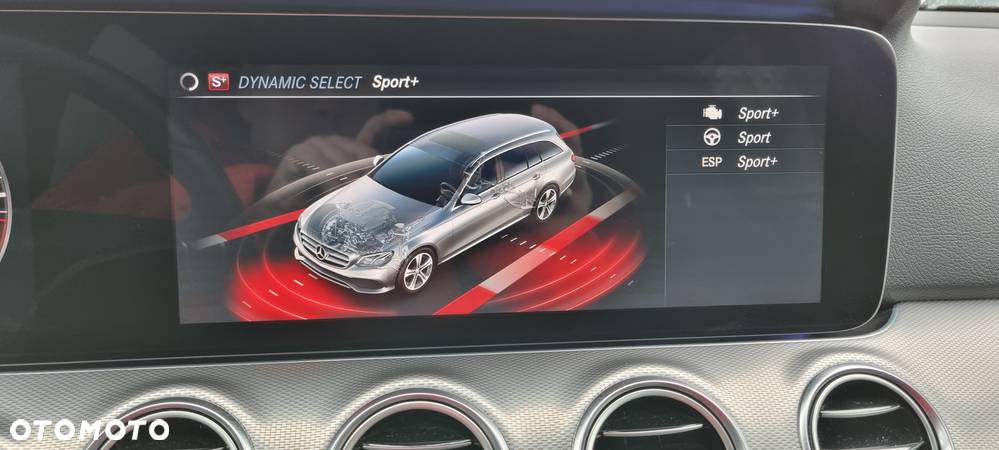 Mercedes-Benz Klasa E 200 d T 9G-TRONIC Exclusive - 36