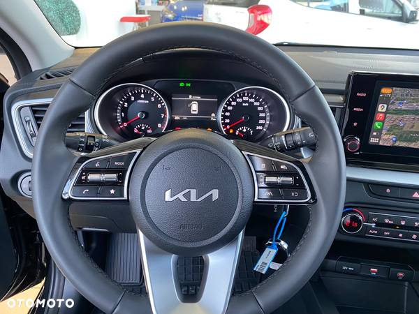 Kia Ceed 1.5 T-GDI M - 11