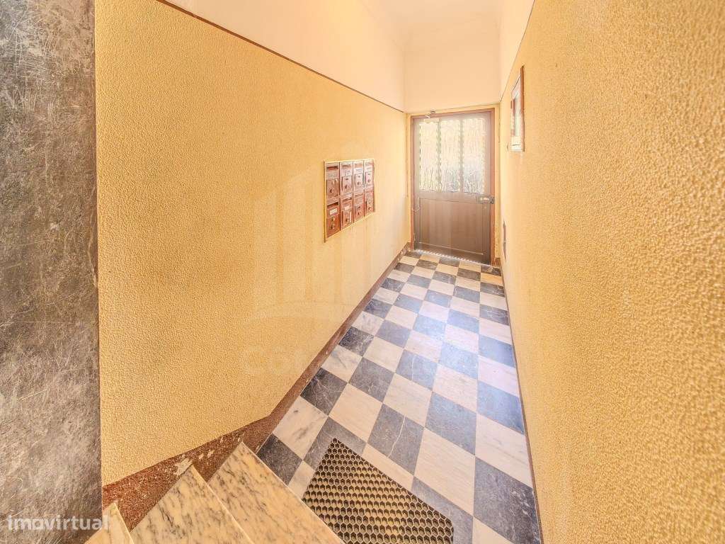 Apartamento T2 à venda no Alto do Seixalinho-27