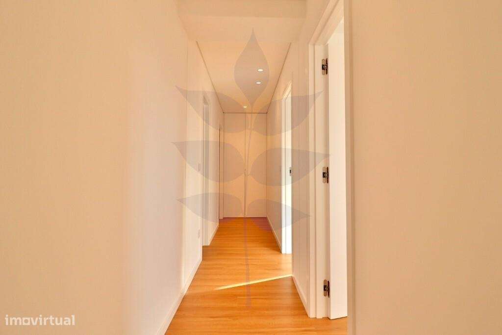 Apartamento T3 Renovado – São Victor, Braga-18