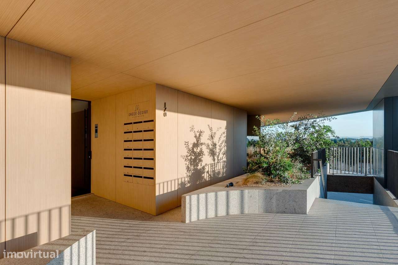T4 com suite, elevador, garagem e Classe Energética A no centro...-19