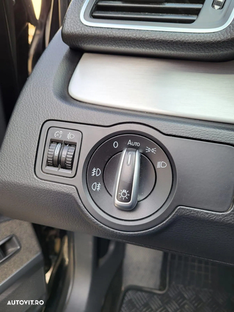 Volkswagen Passat 2.0 TDI DSG BlueMotion Technology Highline - 3