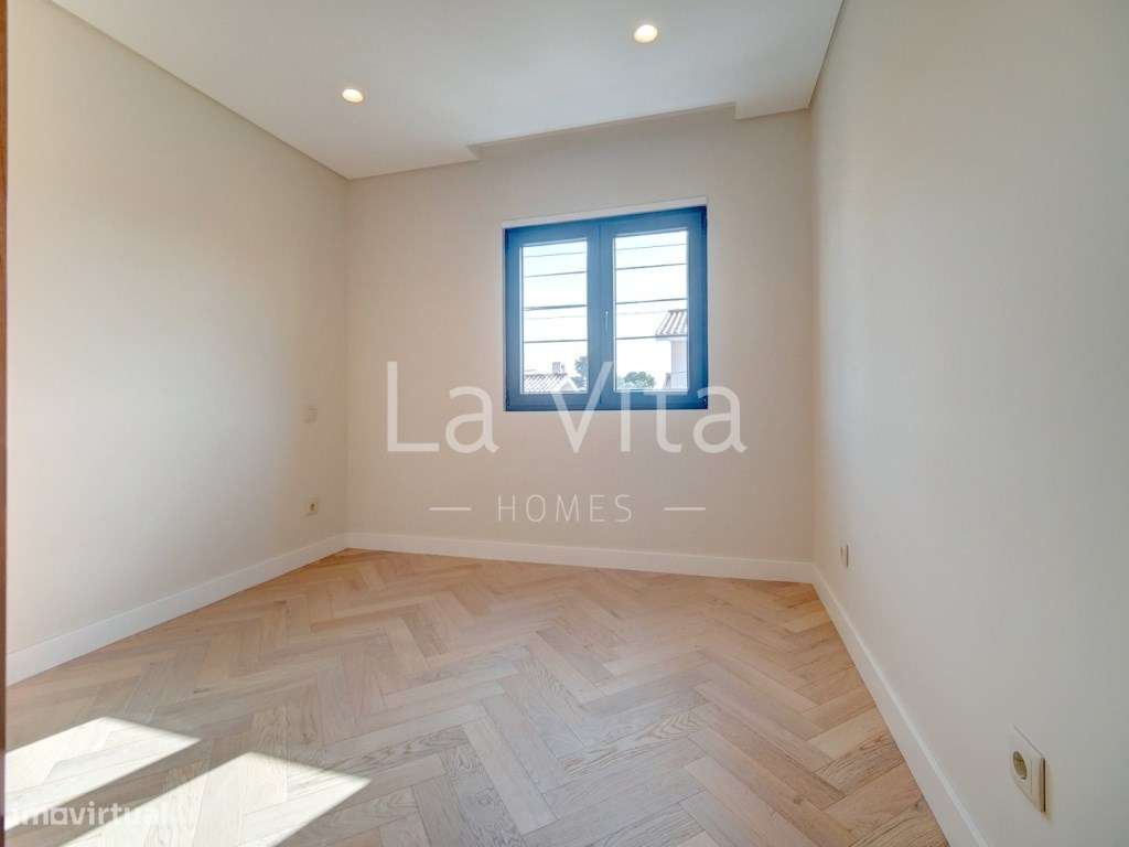 Moradia Isolada T4, com piscina e jardim no Cobre, em Cascais.-23