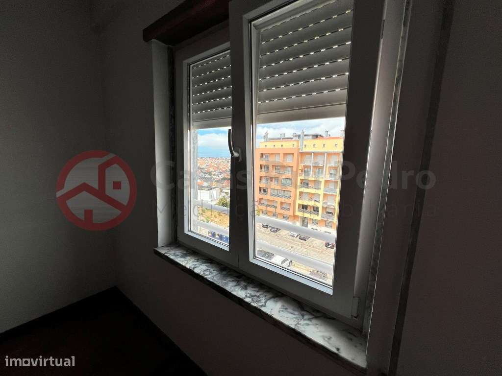 Apartamento T3 com garagem e arrecadação em Santa Marta do Pinhal, ...-22