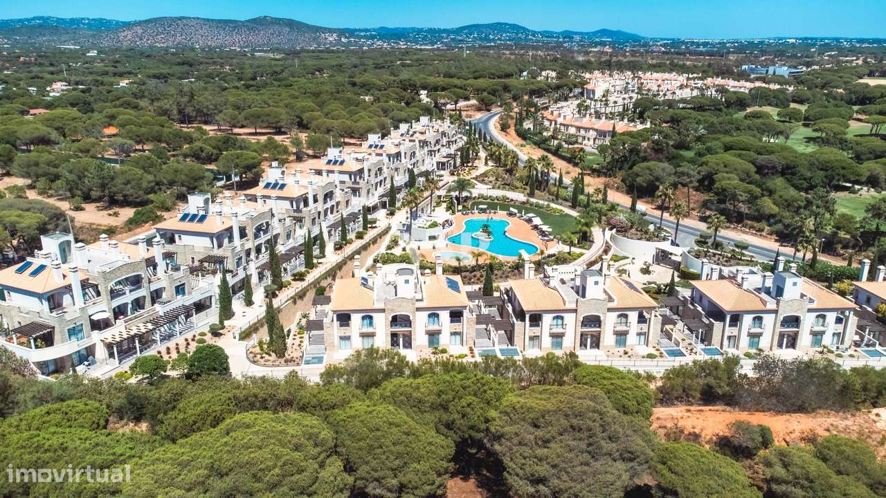 Apartamento T2 de Luxo com Vista Piscina no Pine Hills, Vila Sol – Vil - Grande imagem: 5/25