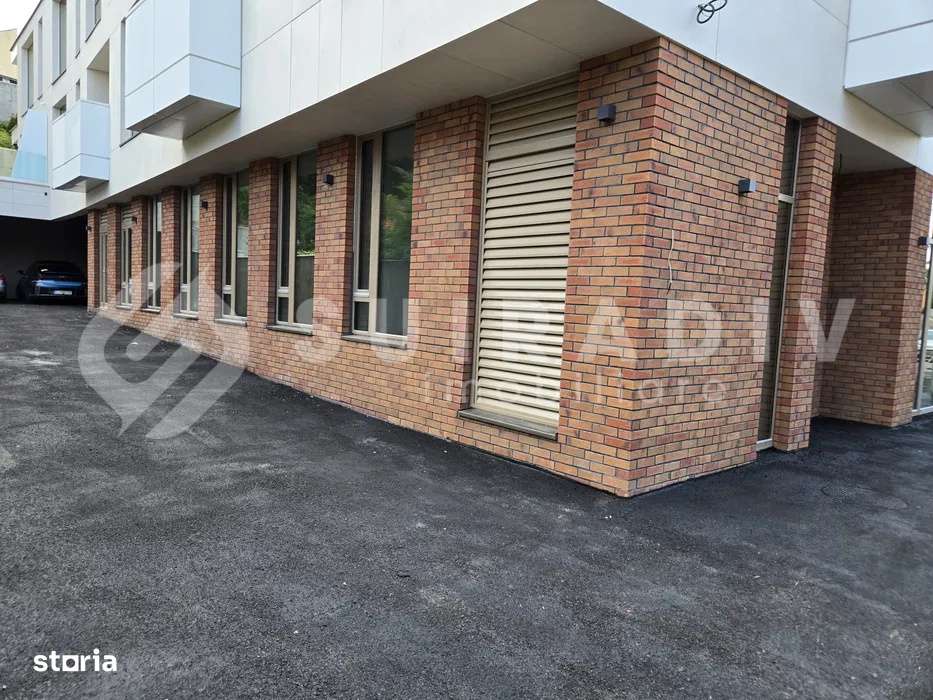 Spațiu comercial de închiriat | Versatil - Imagine principală: 1/2
