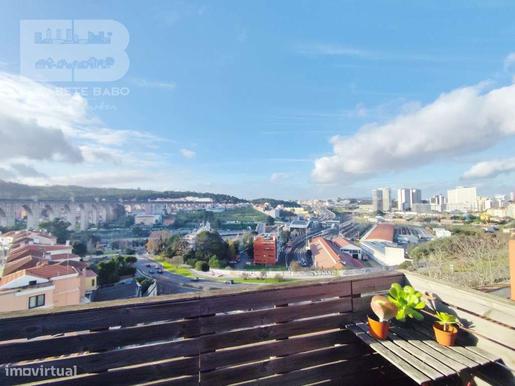 **Apartamento T1 em Campolide com Vista Deslumbrante sobre Monsanto**-34