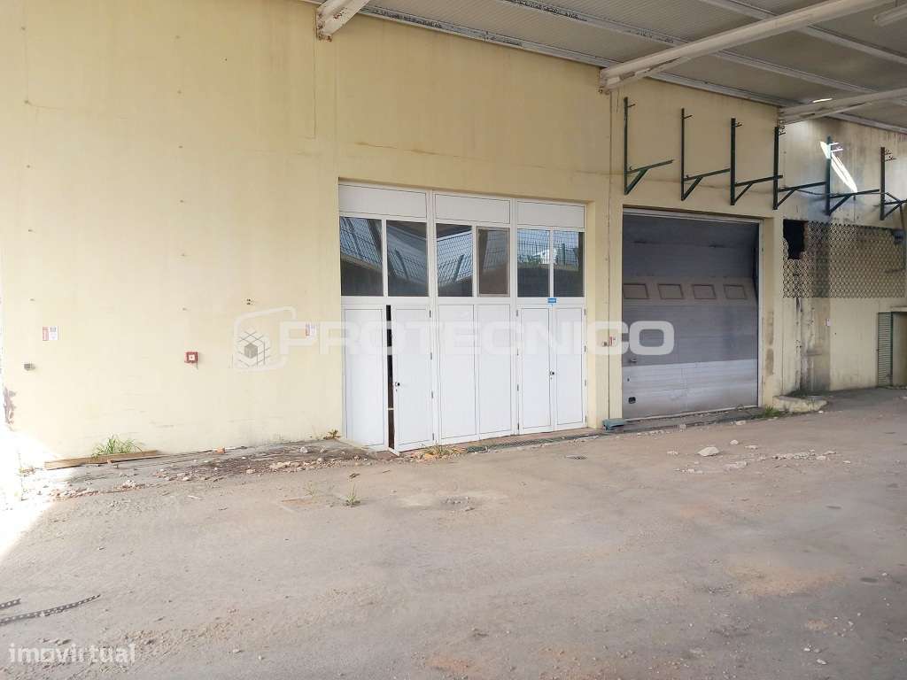 Armazém c/ 3.154m2 – Z. I. da Mota - Grande imagem: 4/24