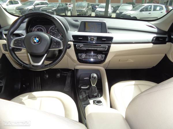 BMW X1 16 d sDrive Line xLine - 3